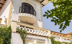 Villa Pontica